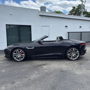 Jaguar F-TYPE R - 3