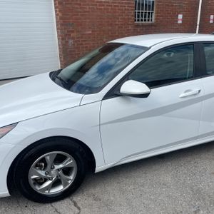 HYUNDAI ELANTRA SE - 2