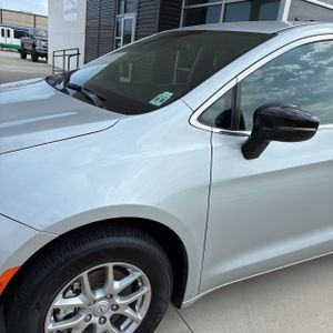 CHRYSLER PACIFICA SELECT - 2