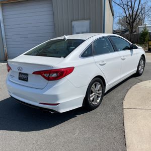 HYUNDAI SONATA SE - 8