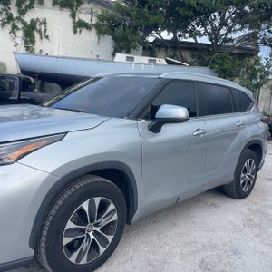 2023 Toyota HIGHLANDER XLE 照片 2