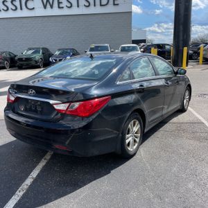 HYUNDAI SONATA GLS - 5