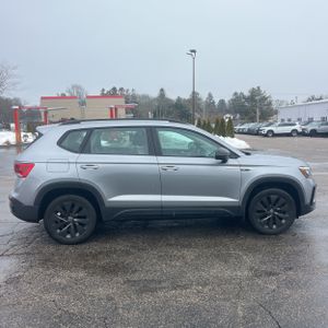 VOLKSWAGEN TAOS S 4MOTION - 10