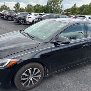 صورة 2 لـ 2018 Hyundai ELANTRA SE