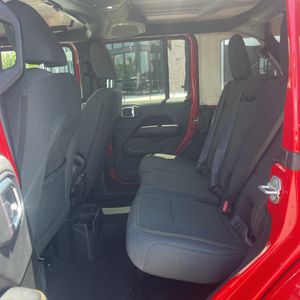 2025 JEEP WRANGLER SAHARA — миниатюра 34