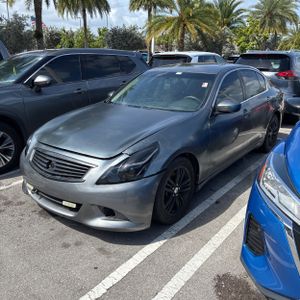 INFINITI G37 Journey - 1