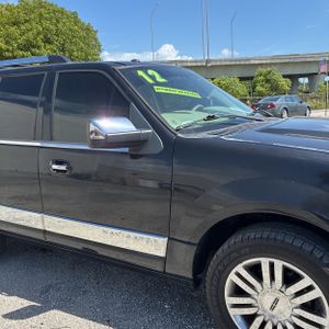 2012 Lincoln NAVIGATOR BASE — миниатюра 13