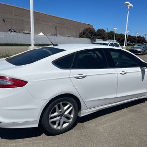 صورة 9 لـ 2015 FORD FUSION SE