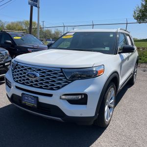 FORD EXPLORER PLATINUM - 1