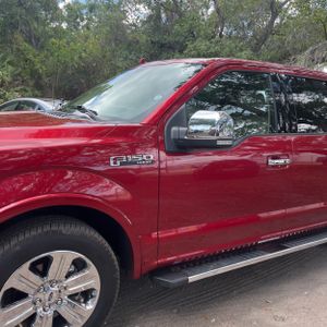 FORD F-150 LARIAT - 2
