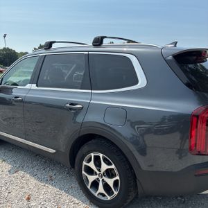 2020 KIA TELLURIDE EX photo 6