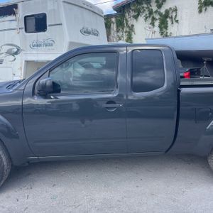2012 Nissan FRONTIER SV — фото 4