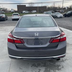 HONDA ACCORD EX - 7