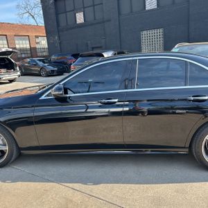 MERCEDES-BENZ E-CLASS - 4