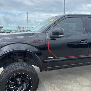 FORD F-150 LARIAT - 2