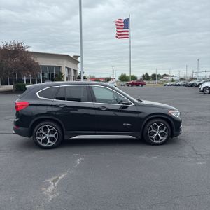 BMW X1 XDRIVE28I - 10