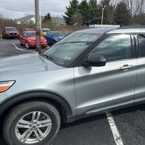 FORD EXPLORER XLT - 2