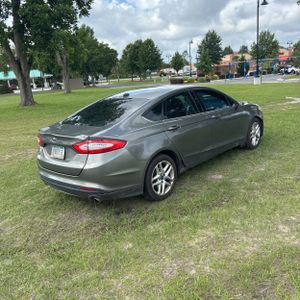 FORD FUSION SE - 8