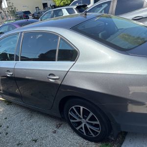 VOLKSWAGEN JETTA 1.4T SE - 3