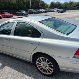 2007 Volvo S60 2.5T — фото 6