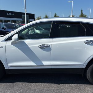 2019 Cadillac XT5 LUXURY — фото 4