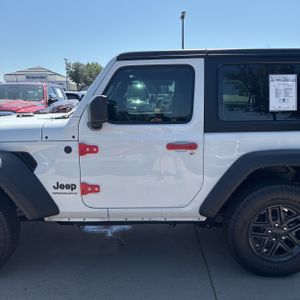 2025 JEEP WRANGLER SPORT S — фото 4