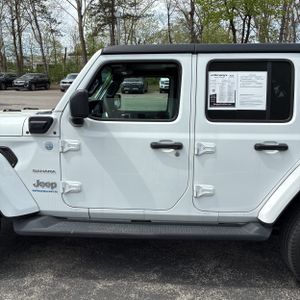 JEEP WRANGLER 4XE SAHARA 4X4 - 4