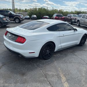 FORD MUSTANG ECOBOOST - 9