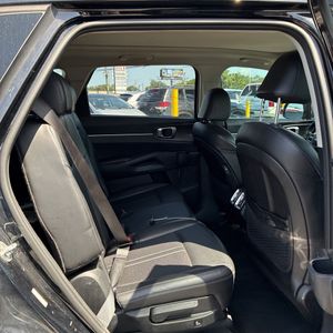 صورة مصغرة 34 لـ 2023 KIA SORENTO S