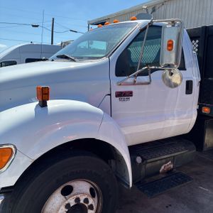 FORD F-750 XLT - 2