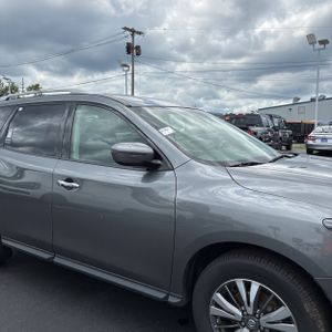 2019 Nissan PATHFINDER SV 缩略图 13