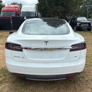 TESLA MODEL S BASE - 7