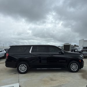 CHEVROLET SUBURBAN LT - 10