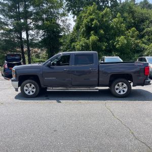 2015 Chevrolet SILVERADO 1500 LT photo 3