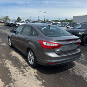 FORD FOCUS SE - 5