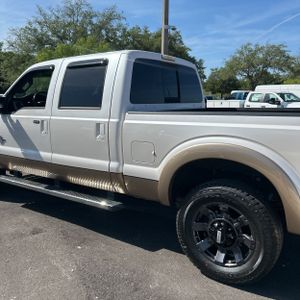 FORD F-250 SUPER DUTY LARIAT - 6
