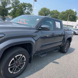 2025 Toyota TACOMA TRD SPORT photo 2