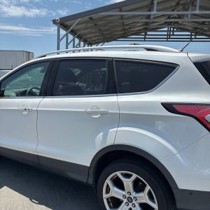 صورة 6 لـ 2017 FORD ESCAPE TITANIUM