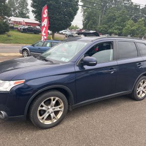 صورة 2 لـ 2015 Mitsubishi OUTLANDER SE