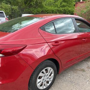 HYUNDAI ELANTRA SE - 9