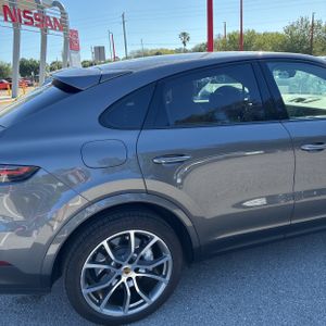 PORSCHE CAYENNE COUPE - 9