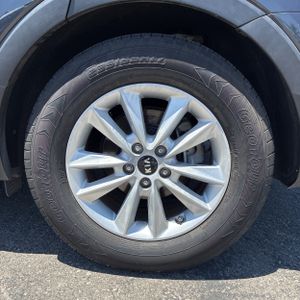 صورة مصغرة 18 لـ 2019 KIA SORENTO LX