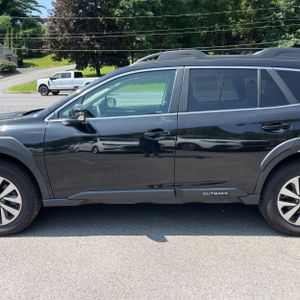 صورة 4 لـ 2024 Subaru OUTBACK PREMIUM