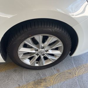 صورة مصغرة 20 لـ 2013 Lexus ES 300H BASE