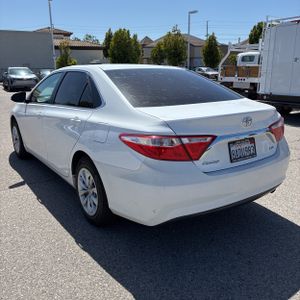 TOYOTA CAMRY - 5