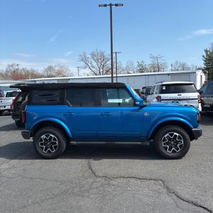 Ford Bronco Outer Banks - 10