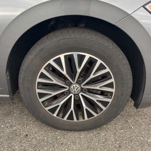 2019 Volkswagen JETTA SE thumbnail 20