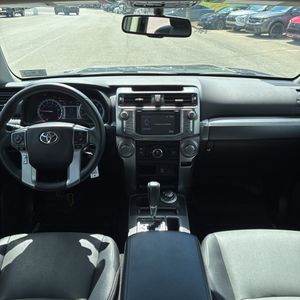 2018 Toyota 4RUNNER SR5 PREMIUM — фото 37