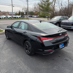 HYUNDAI ELANTRA SEL - 5