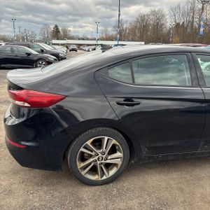 HYUNDAI ELANTRA LIMITED - 9